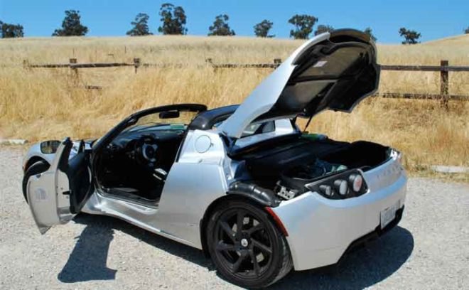 Tesla Roadster, test drive, EV, electric vehicle, electric car, electric sports car, Laura K. Cowan, Silicon Valley, Tesla, Tesla headquarters, Tesla Palo Alto, green automotive design, alternative transportation, green transportation, Tesla EV, Tesla Roadster Sport, Tesla plug-in EV