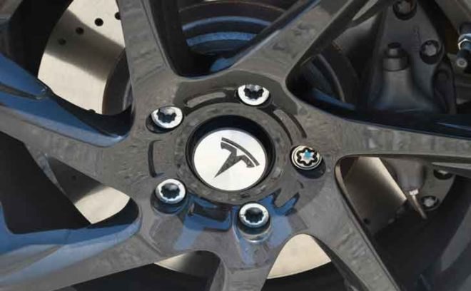 Tesla Roadster, test drive, EV, electric vehicle, electric car, electric sports car, Laura K. Cowan, Silicon Valley, Tesla, Tesla headquarters, Tesla Palo Alto, green automotive design, alternative transportation, green transportation, Tesla EV, Tesla Roadster Sport, Tesla plug-in EV