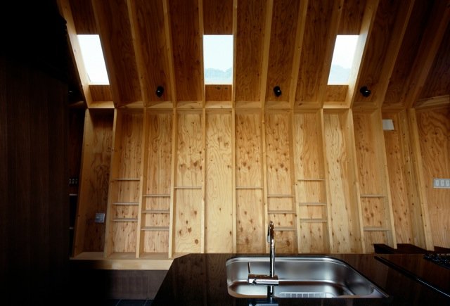 Daylighting, green design, sustainable design, eco-design, Takeshi Hirobe, Seaside home, shell house, rainwater runoff, Chiba Minamiboso, Japan, rainwater runoff, rosewood, sustainable materials