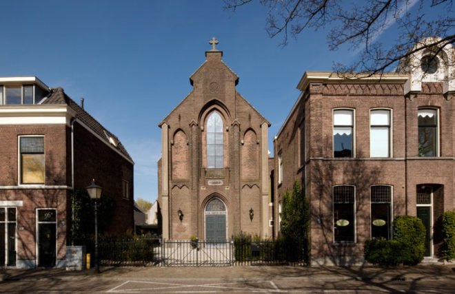 Zecc Architecture, Utrecht, Netherlands, converted church, repurposed church, stained glass, green design, eco design, sustainable design, historical preservation, modular architecture, St. Jakobus