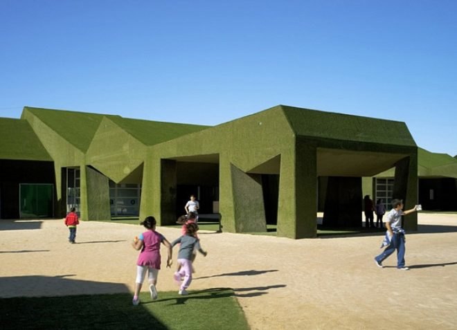 green roof, green wall, Spain, Huma Arquitectura, Roldan public School and Primary (CEIP), green design, sustainable design, minimalist design, eco-design, industrial chic,