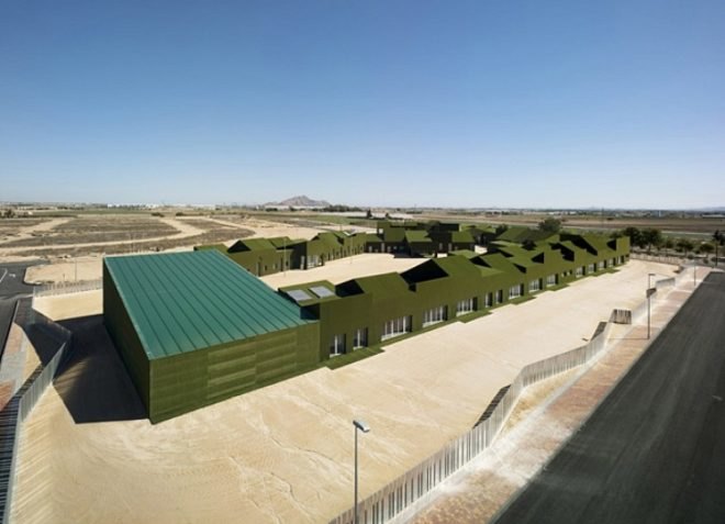 green roof, green wall, Spain, Huma Arquitectura, Roldan public School and Primary (CEIP), green design, sustainable design, minimalist design, eco-design, industrial chic,