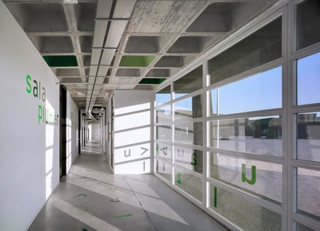 green roof, green wall, Spain, Huma Arquitectura, Roldan public School and Primary (CEIP), green design, sustainable design, minimalist design, eco-design, industrial chic,