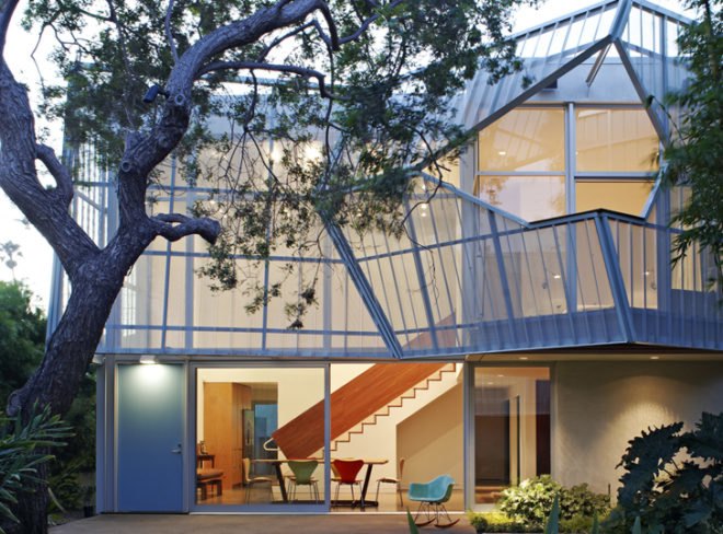 green design, eco design, sustainable design, Daly Genik, Palms House, Venice, California, Perforated metal screens, sunshades, inner courtyard, solar panels, radiant heat floor