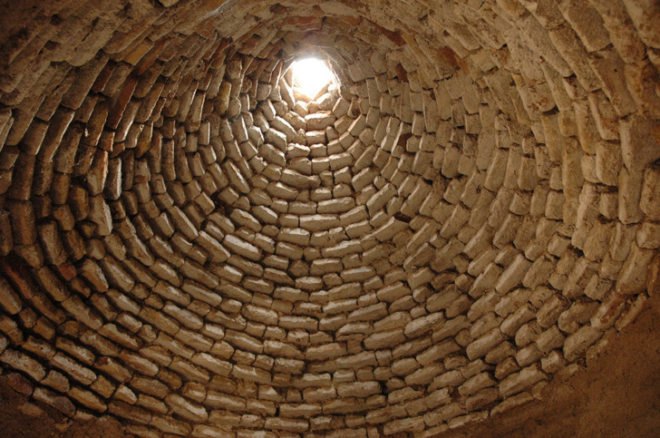 Historical architecture, Middle Eastern Architecture, green design, eco design, sustainable design, Earth Architecture, Syria, Beehive houses, mud houses, desert dwellers, Middle East