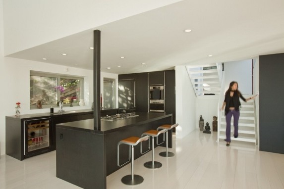 jovanovic residence, dr sascha jovanovic, lorcan o'herlihy, sustainable design green design, passive design, brise soleil, shade screen, green architecture, green renovation
