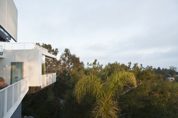 jovanovic residence, dr sascha jovanovic, lorcan o'herlihy, sustainable design green design, passive design, brise soleil, shade screen, green architecture, green renovation