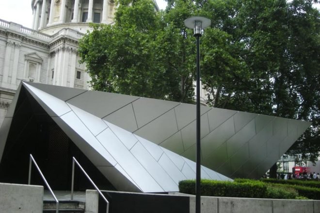 Urban design,Sustainable Building,Renewable Energy,Recycled Materials,London,green technology,New Materials,green Interiors,Eco Tourism,Daylighting,Architecture,rainwater collection system,geothermal energy,st paul's cathedral,make architects,london design,tourist information centre,trespa,natural light,artificial lightning sensors,electronic screens
