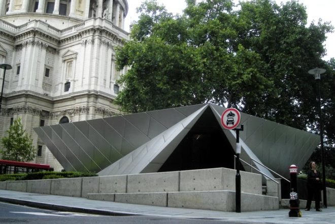 Urban design,Sustainable Building,Renewable Energy,Recycled Materials,London,green technology,New Materials,green Interiors,Eco Tourism,Daylighting,Architecture,rainwater collection system,geothermal energy,st paul's cathedral,make architects,london design,tourist information centre,trespa,natural light,artificial lightning sensors,electronic screens