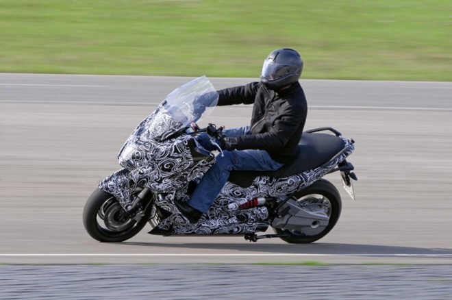 motorrad e scooter, motorrad electric scooter, motorrad scooter, bmw scooter, bmw bike, bmw motor bike, bmw motorcycle, green scooter, electric scooter, no emissions scooter, electric motorcycle, green transportation, green cars, sustainable transportation