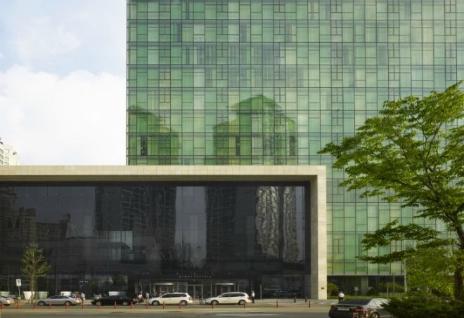 NHN Green Factory, NBBJ, louvers, korea, high performance facade, daylighting