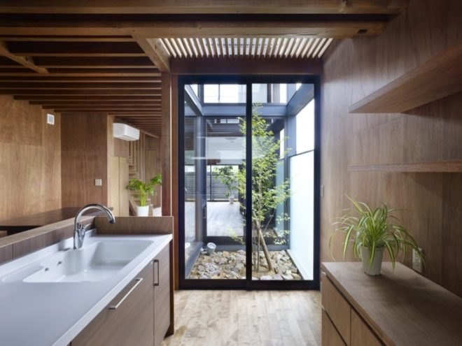 Katsutoshi Sasaki, eco house, house courtyard, green building, Japanese green building, Japan eco house, natural cooling,site appropriate design, Small Japanese house,