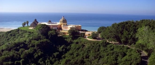 green design, sustainable design, eco-design, Chamela-Cuixmala Biosphere Reserve, Cuixmala, Mexico, Robert Couturier, Sir James Goldsmith, Pacific, passive design, local building materials, three pillars of sustainability