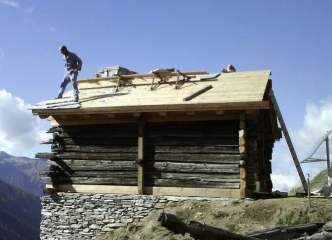 Personeni Raffaele Schärer Architects, livestock shelter, solar power, low carbon footprint, locally acquired materials, sustainable development, green design, sustainable design, switzerland, Herens district, eco-design