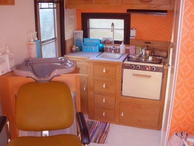 Trailer Hair Salon, Holiday Hair Studio, green renovation, trailer, camper, caravan, remodeled camper, portland