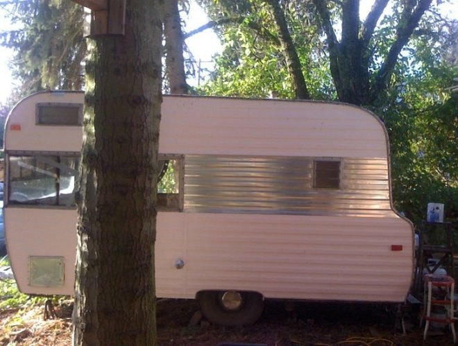 Trailer Hair Salon, Holiday Hair Studio, green renovation, trailer, camper, caravan, remodeled camper, portland