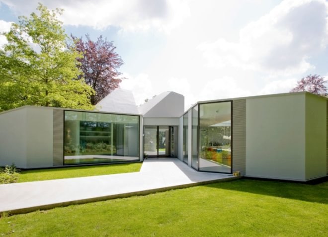 natural lighting, solar heating, underfloor heating, natural ventilation, passive design, green design, sustainable design, LED lighting, green lighting, bamboo floors, Dick van Gameren Architecten, The Netherlands, Villa 4.0, skylights, Hilversum