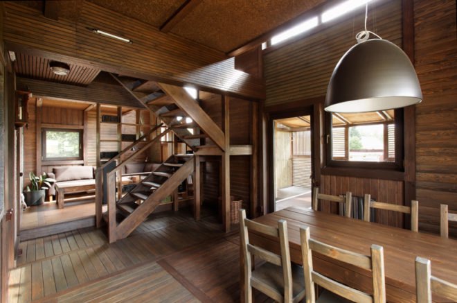 peter kostelov patchwork house, russian dacha patchwork house, kostelov volga house, wooden dacha house, wood timber russion construction, wood patchwork house russia, wooden construction