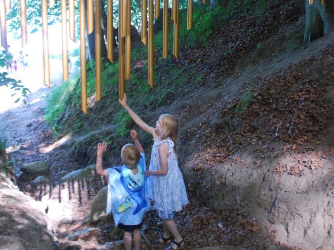 green design, eco design, sustainable design, Mark Dixon, Denmark, Sculpture By The Sea, Kinetic Sculpture, outdoor sculpture park, wind chime, giant wind chime
