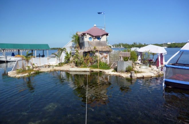green design, eco design, sustainable design, Scott Mader, Rishi Sowa, Joysxee, garbage island, eco-island, wave powered washing machine, solar panels, solar power, man-made island, Isla Mujeres, floating island, artificial island, plastic bottles
