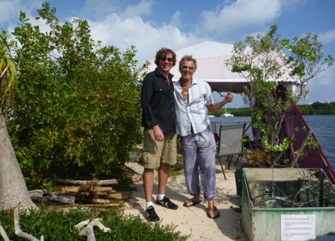 green design, eco design, sustainable design, Scott Mader, Rishi Sowa, Joysxee, garbage island, eco-island, wave powered washing machine, solar panels, solar power, man-made island, Isla Mujeres, floating island, artificial island, plastic bottles