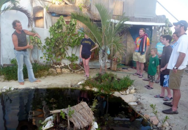 green design, eco design, sustainable design, Scott Mader, Rishi Sowa, Joysxee, garbage island, eco-island, wave powered washing machine, solar panels, solar power, man-made island, Isla Mujeres, floating island, artificial island, plastic bottles