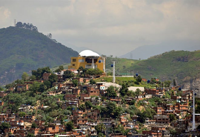 cable car, public transportation, rio de janeiro, sustainable transportation, green transportation, sustainable design, favela, alemão complex, complexo do alemão, teleferico,alternative transportation, alemão favela complex, urban revitalization, urban revitalization favela, pac, growth acceleration program, jorge mario jauregui, pac alemao, pac alemão