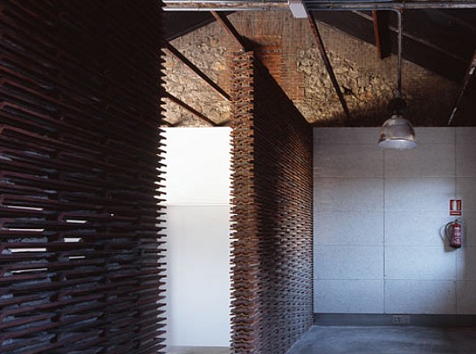 Warehouse 8B is An Avant Garde Office Made From Recycled Roof Shingles