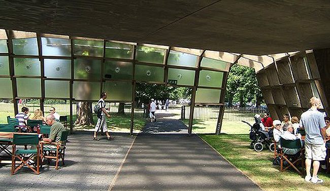 green design, eco design, sustainable design, Serpentine Gallery, Alvaro Siza Vieira, Eduardo Souto de Moura, Ceil Balmond Arup, Hyde Park, London, Polycarbonate panels, solar panels, temporary structures