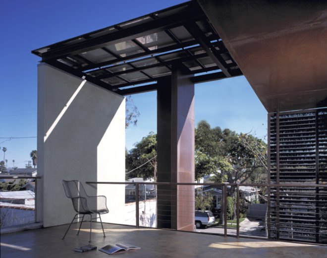 green design, eco design, sustainable design, Brooks Scarpa, Solar Umbrella, Venice Beach, Paul Rudolph, Umbrella House, recycled materials, solar canopy, soalr power, energy neutral, glass wall