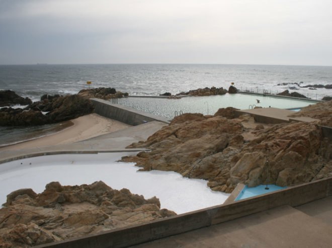 seaside pool, public pool design, green pool design, environmental pool, kids pool, natural pool sit,portugal green building, classic green building, eco pool, eco pool design, natural pool, site specific design,