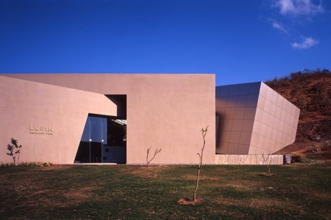 natural materials, recycled materials, rainwater harvesting, sustainable design, green design, eco-design, Lupin Research Center, Malik Architecture, India, terra cotta, daylighting, passive cooling, passive heating, energy efficiency