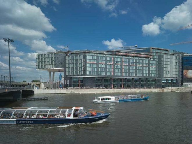 Mint Hotel Amsterdam, Bennetts Associates, eco hotel, green hotel, green roof, amsterdam, mint hotel,