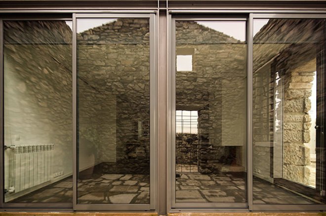 green design, eco design, sustainable design, Organica Architecture, FG + SG photography, Sintra, Portugal, ruins, Casa Cabrela, stone house