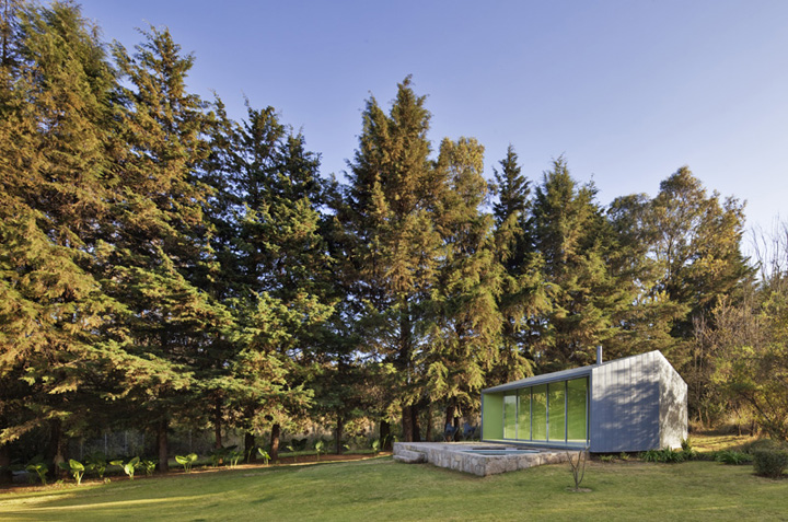 green design, eco design, sustainable design, Parque Humano, Glass Pavilion, Mexico, Mexican Architecture, Valle de Bravo, forest shelter,