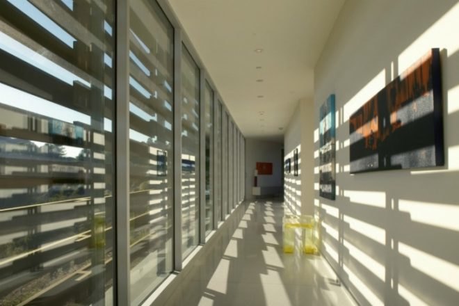 Skyline Residence, Belzberg Architects, local materials, hollywood hills, solar passive design, shade screen, natural ventilation