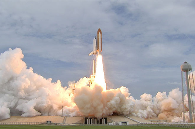 kennedy space center, nasa pollution, space shuttle pollution, space shuttle fumes, space shuttle emissions, nasa pollution, nasa programs, nasa launches, space shuttle launches, space travel emissions, clean space travel, sustainable space travel