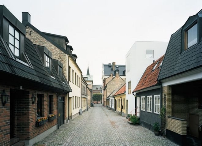 daylighting, natural lighting, rooftop courtyard, green design, sustainable design, Sweden, insulated glass, Landskrona, townhouse, small fooprint, eco design, sustainable design, green design, Elding Oscarson