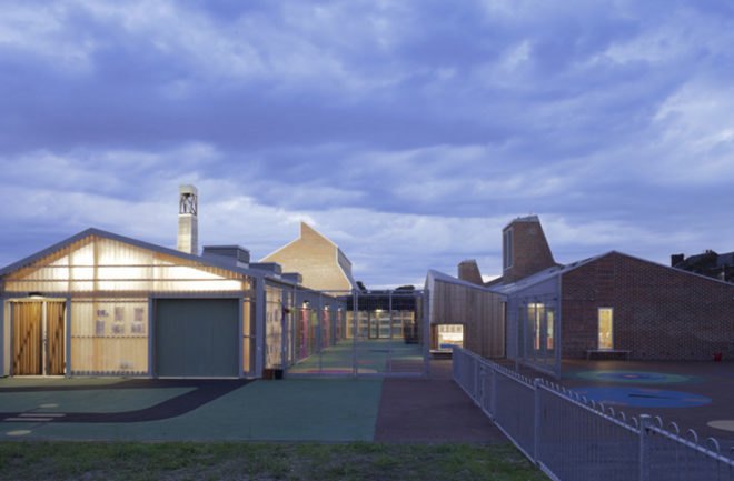 green design, eco design, sustainable design, Sarah Wigglesworth Architects, Sandal Magna Community School, Wakefield, UK, Rainwater collection system, reclaimed materials, recycled materials, sustainable timber, natural ventilation, carbon efficient school