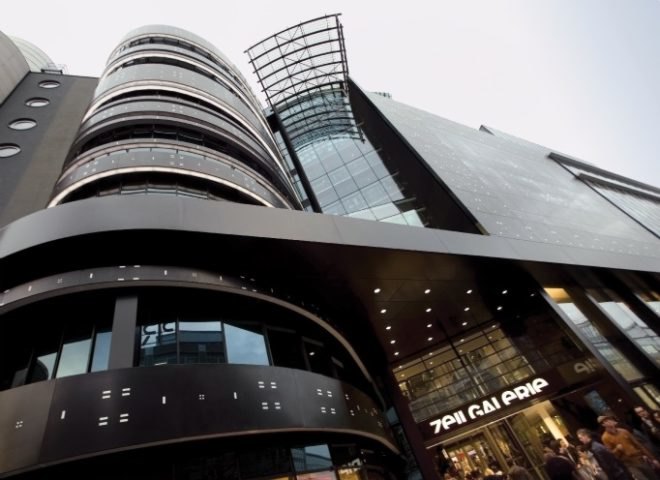 red dot awards, 3delux design, zeilgalerie redesign, frankfurt gallery design, shopping mall frankfurt, remodel design germany, LED design facade