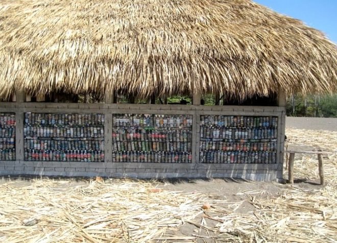 green design, sustainable design, Hug it forward, South America, Bottle House, bamboo, insulation, eco-design, humanitarian design, green design