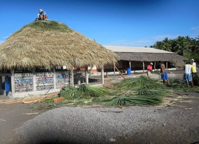 green design, sustainable design, Hug it forward, South America, Bottle House, bamboo, insulation, eco-design, humanitarian design, green design