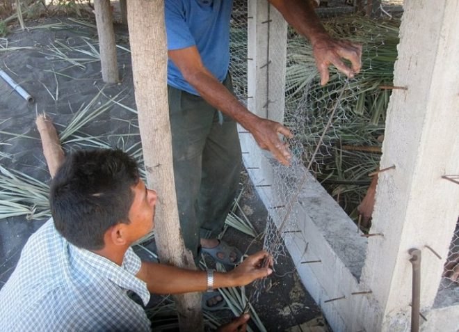 green design, sustainable design, Hug it forward, South America, Bottle House, bamboo, insulation, eco-design, humanitarian design, green design