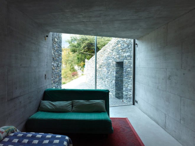 green retreat, green mountain home, green summer home,Pavilion d'été à Sierre, natural minimalism,Bassicarella Architectes,underground house, green swiss house, drystaked stone facade, dry stacked stone wall, green roof