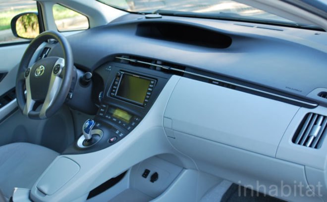 Chevy Volt, test drive, Laura K. Cowan, plug-in hybrid, range-extended EV, electric car, hybrid vehicle, Plug-in Prius, Prius hybrid, fuel efficiency, green automotive design, green transportation, alternative transportation