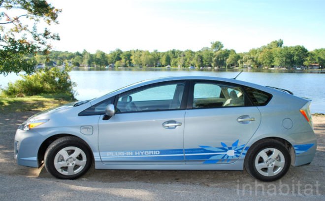 Chevy Volt, test drive, Laura K. Cowan, plug-in hybrid, range-extended EV, electric car, hybrid vehicle, Plug-in Prius, Prius hybrid, fuel efficiency, green automotive design, green transportation, alternative transportation
