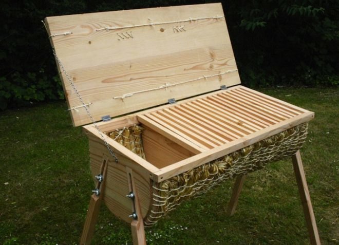 natural materials, green materials, bee-keeping, London, Tom Back, Thumb Designs, green design, sustainable design, eco-design, traditional weaving techniques