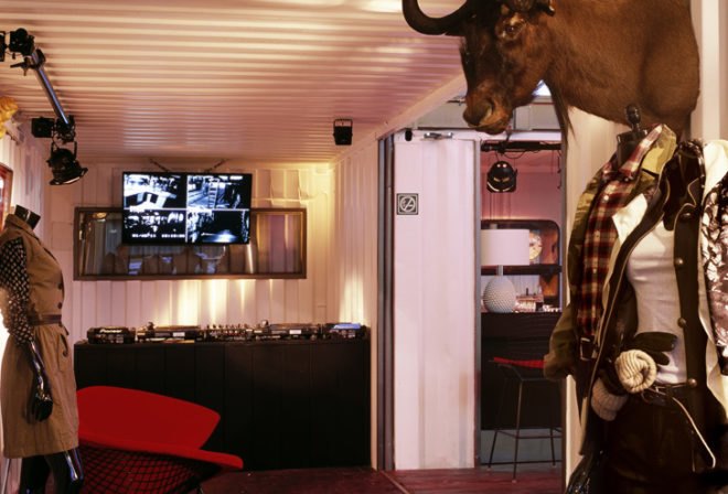 bread and butter,shipping container, shipping container architecture, cargotecture, two times twenty feet, shipping container store, tommy hilfiger, hilfiger, tommy hilfiger shipping container, eco design, green design, sustainable design, green architecture, eco architecture