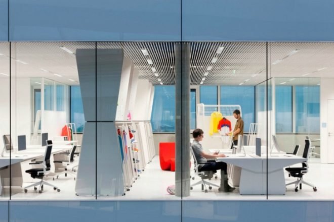 Adidas Laces, KadawittfeldArchitecktur, adidas, energy efficient design, daylighting, green roof, laces, germany