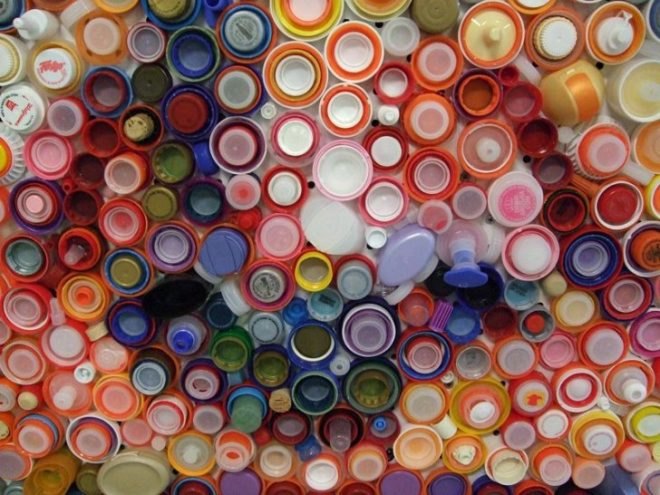 Bottle Caps Portrait, Mary Ellen Croteau, recycled bottle caps, chuck close, portrait, eco art